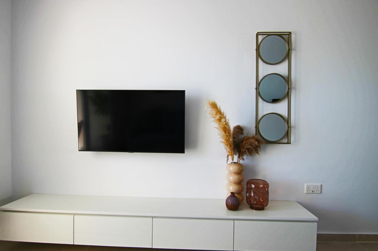 شقة Phaedrus Living: Seaview Luxury Flat Limnaria 151 بافوس المظهر الخارجي الصورة